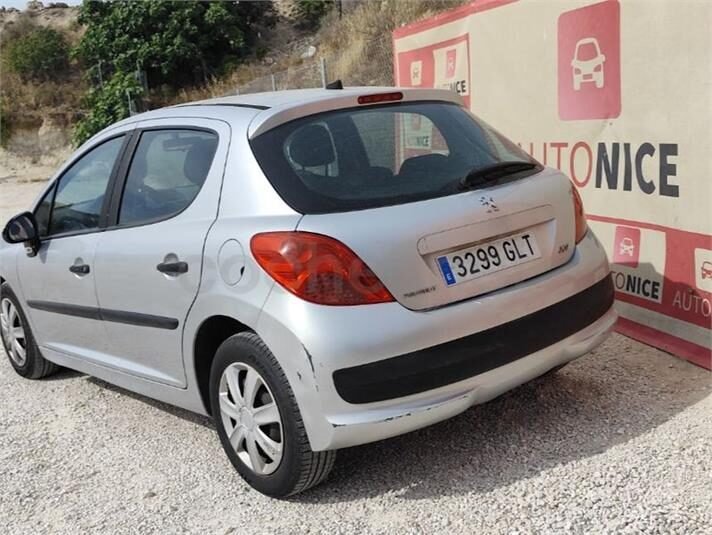 PEUGEOT 207 Urban 1.4 HDI