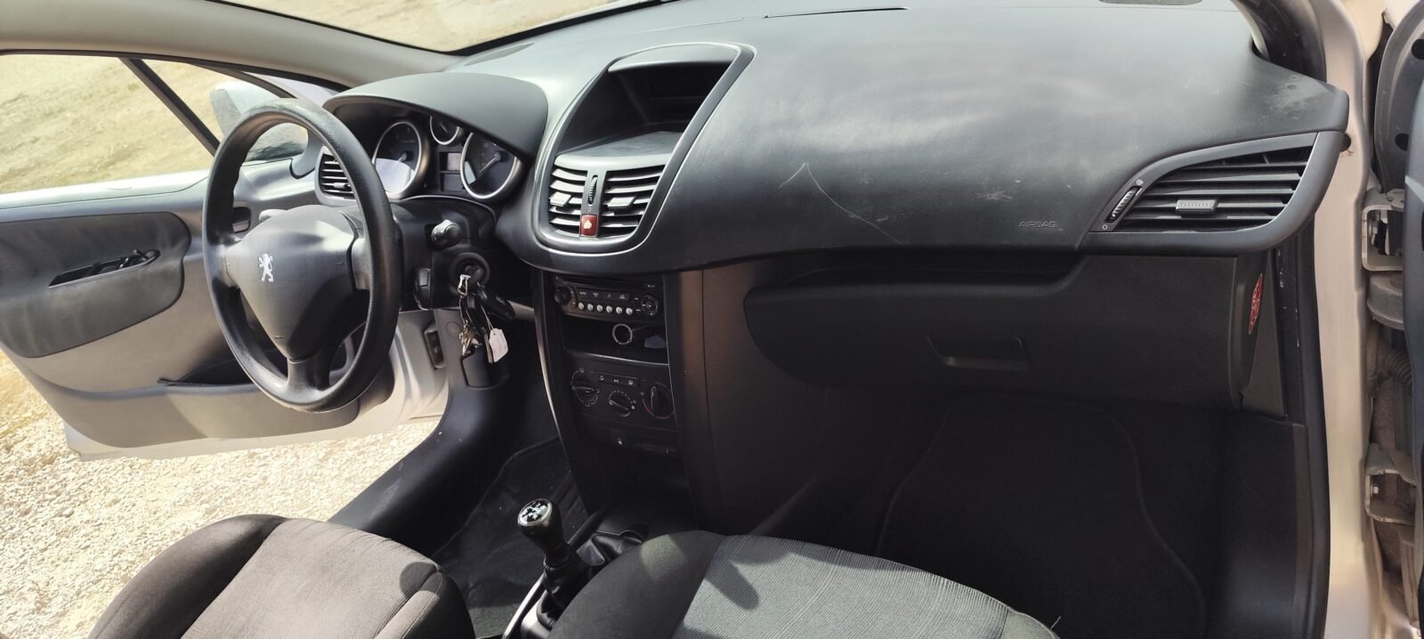 PEUGEOT 207 Urban 1.4 HDI