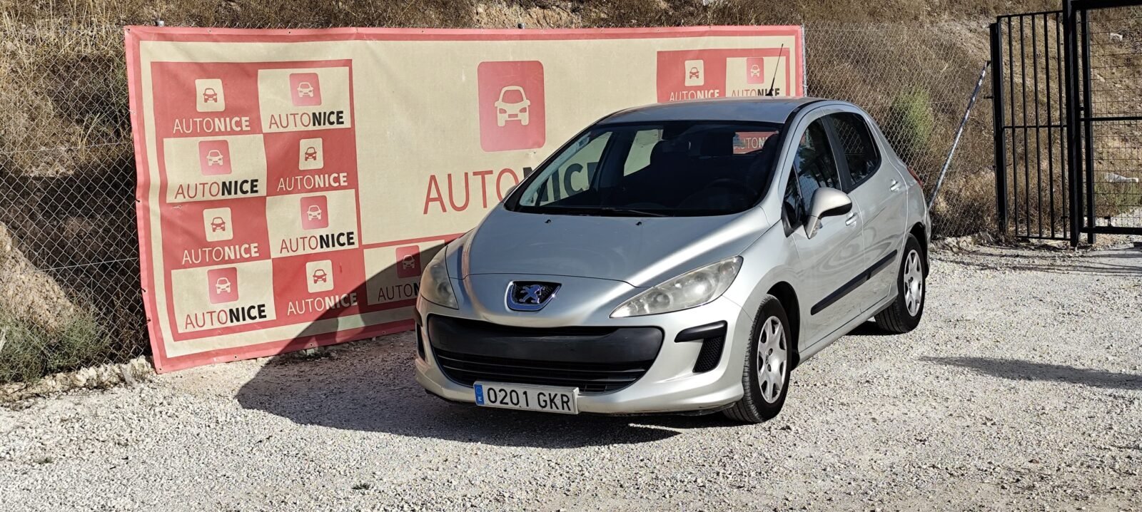 PEUGEOT 308 1.6 hdi confort