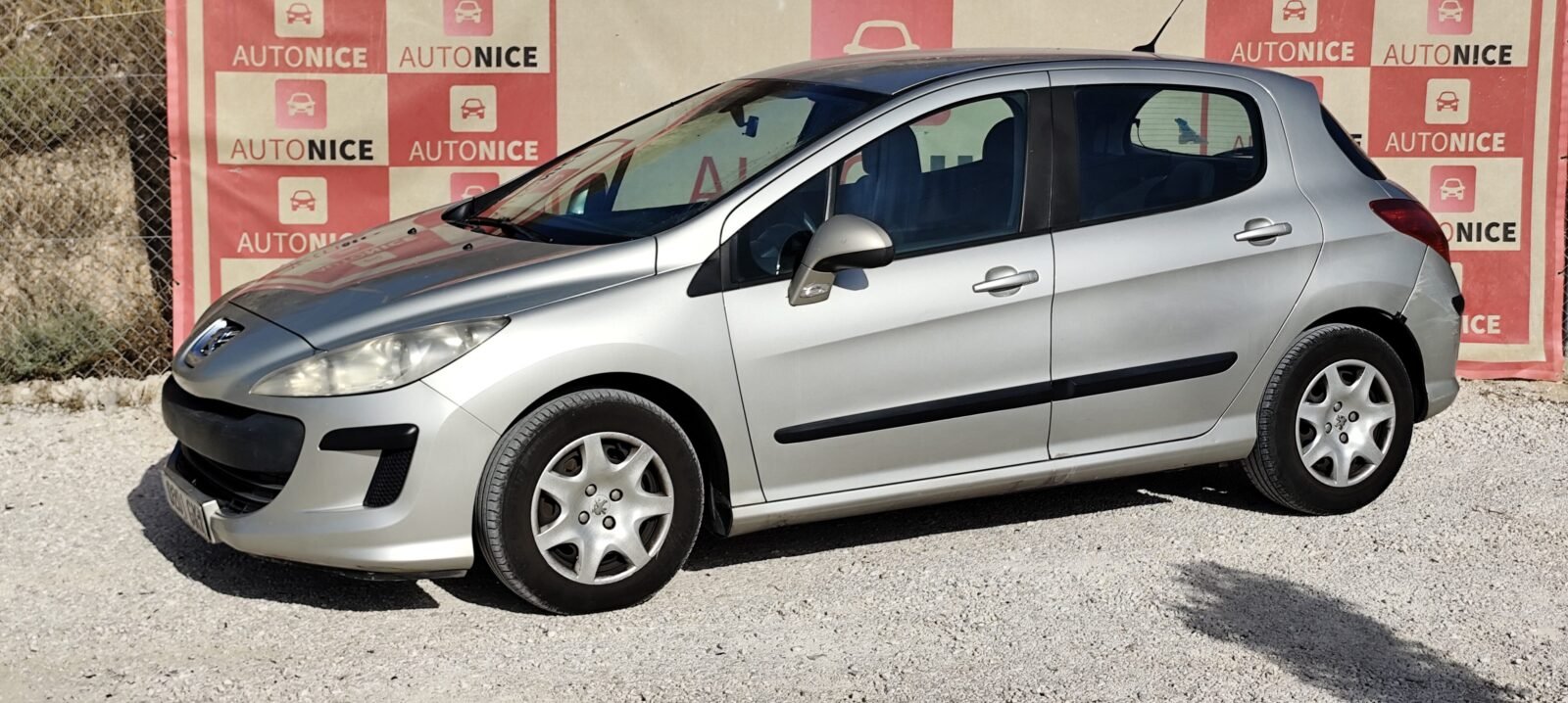 PEUGEOT 308 1.6 hdi confort