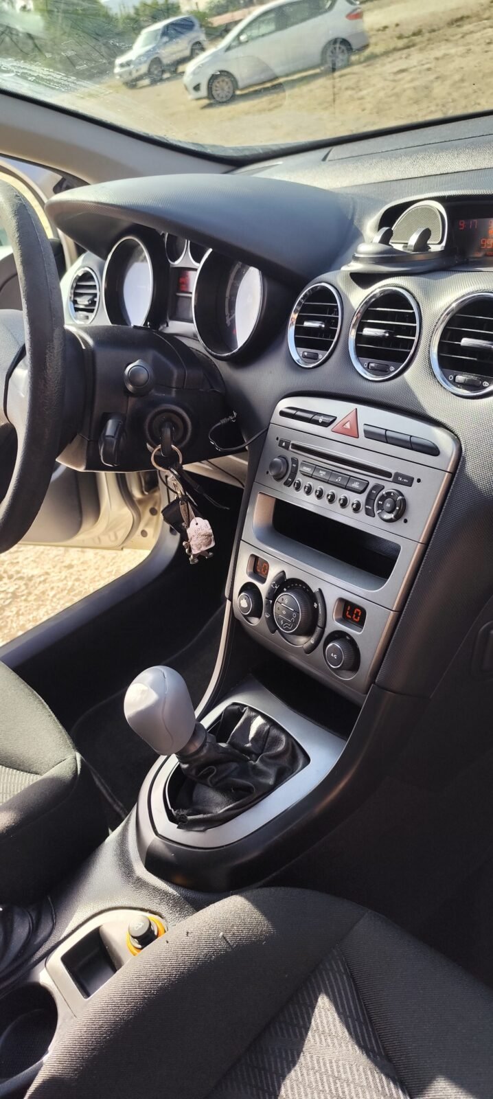 PEUGEOT 308 1.6 hdi confort