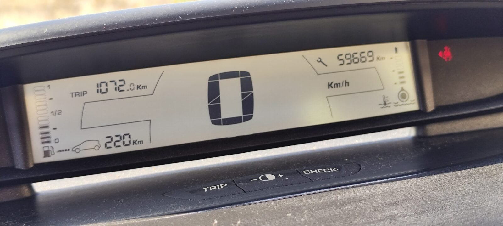CITROEN C4 1.6 HDI VTR plus
