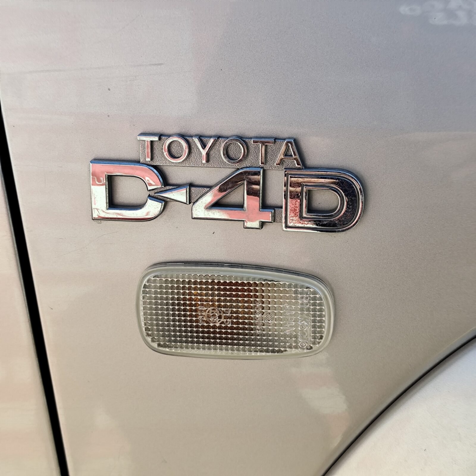 TOYOTA Kdj125  6 velocidades 