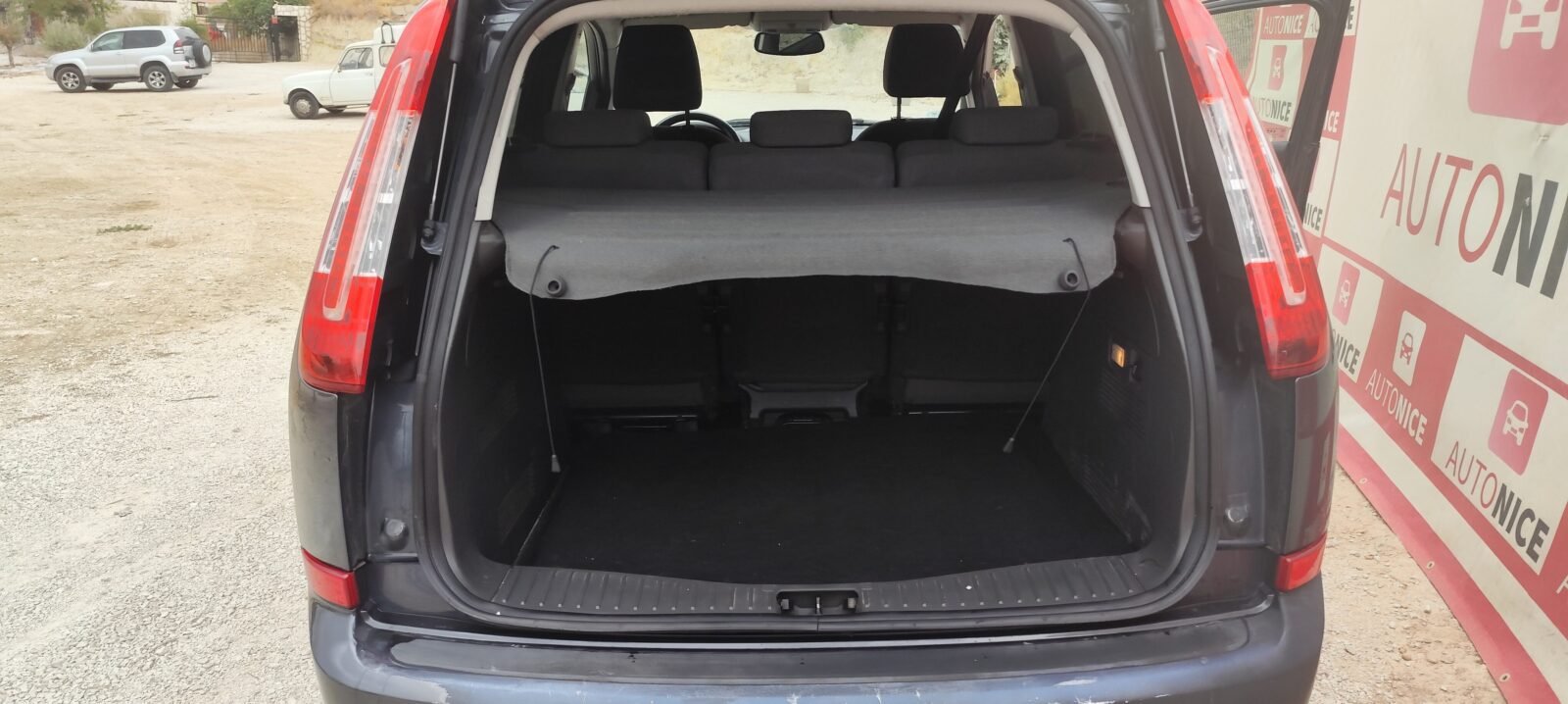FORD C-Max 1.600 CC trend