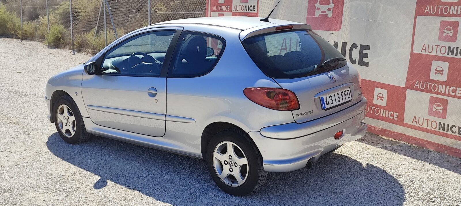 PEUGEOT 206 1.4 HDI SX line 