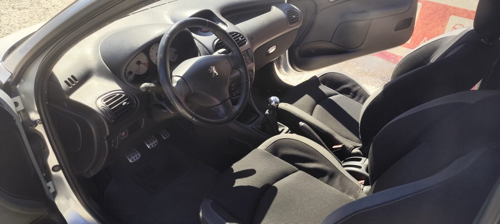 PEUGEOT 206 1.4 HDI SX line 